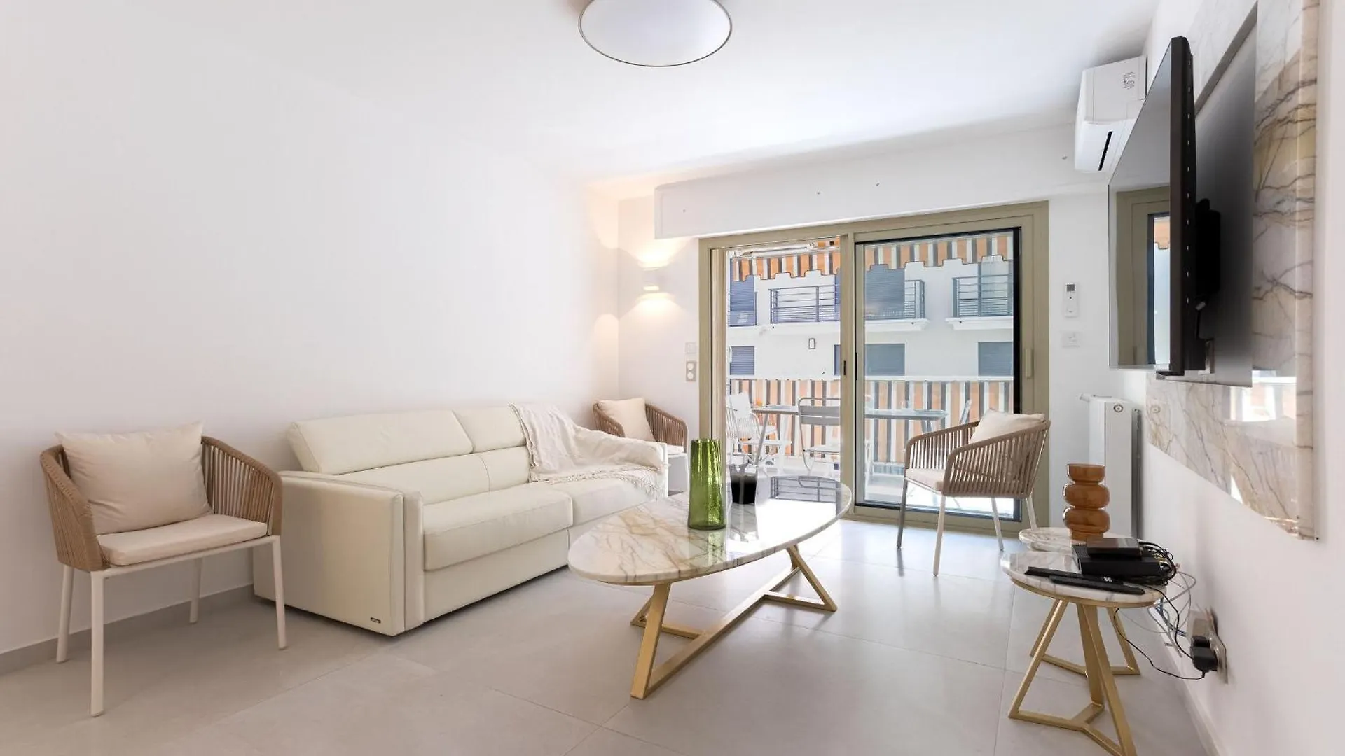 7 Pradignac By Halldis location
