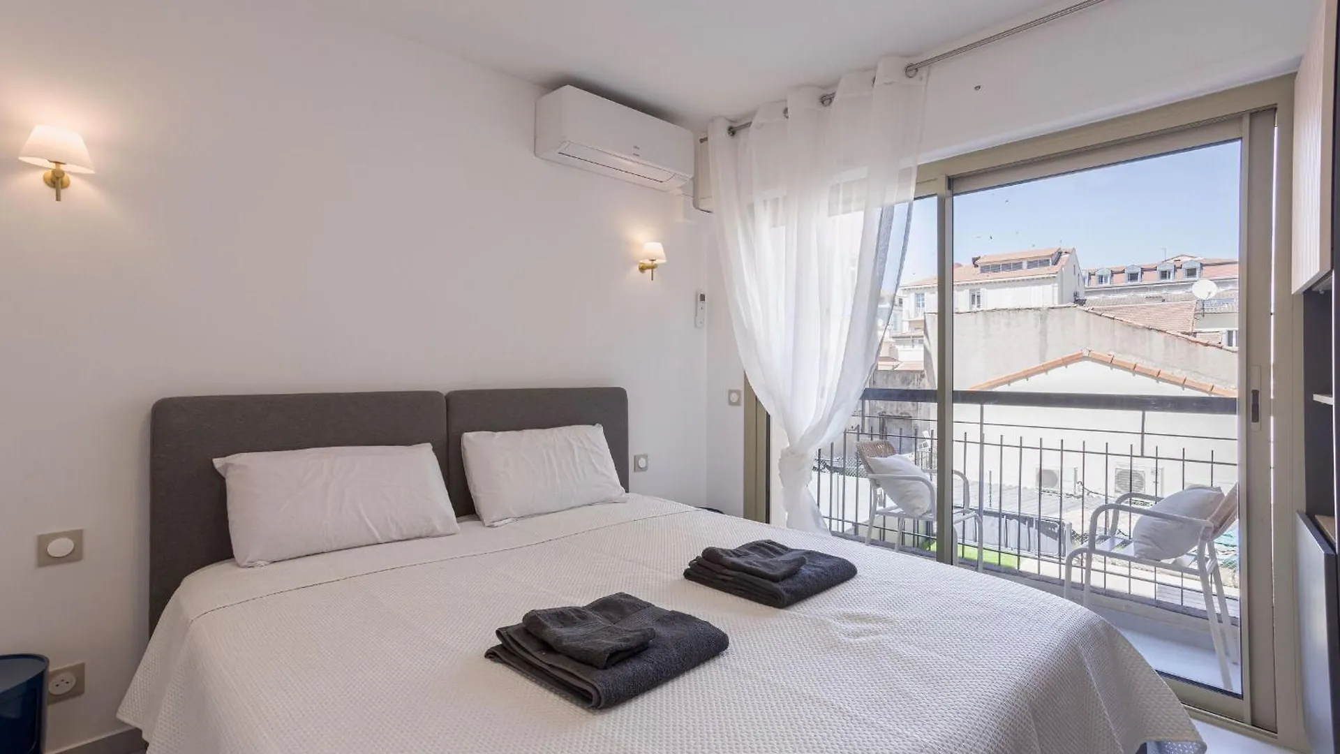 7 Pradignac By Halldis Cannes
